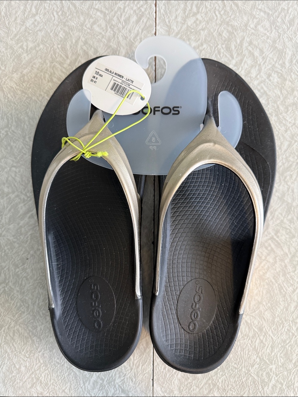 OOFOS OOlala Women's Luxe Sandal, Latte, Size 10 - NEW